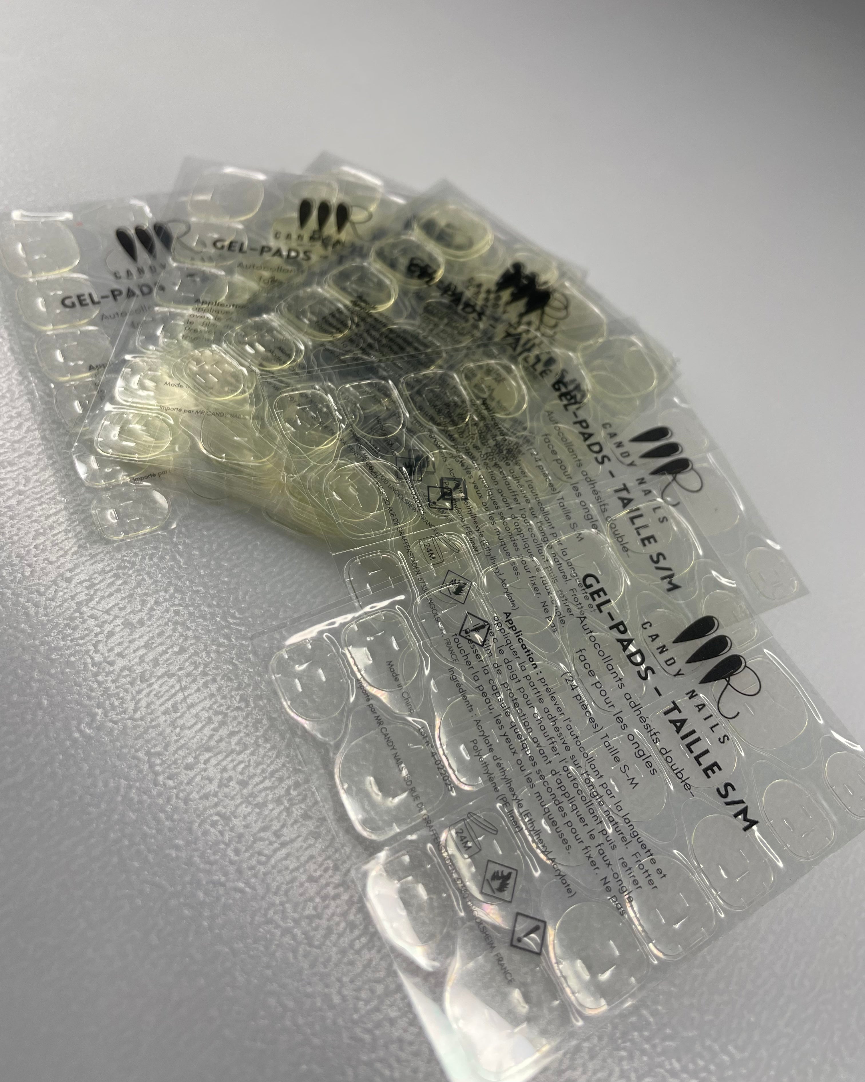 Gel-pad autocollants pour press on nailz